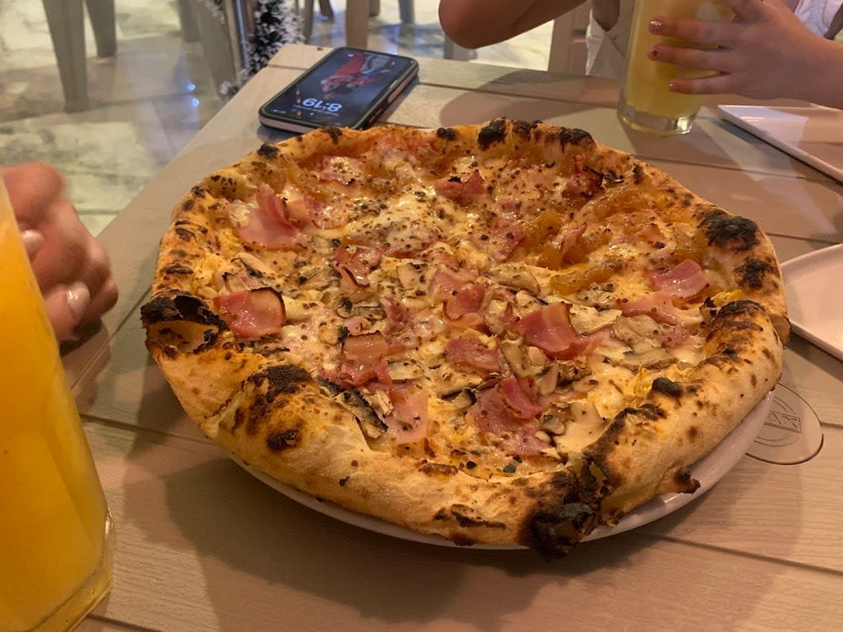 Artigiani Pizzería