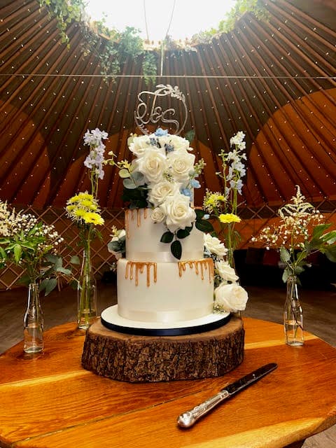 Cakes By Kelly