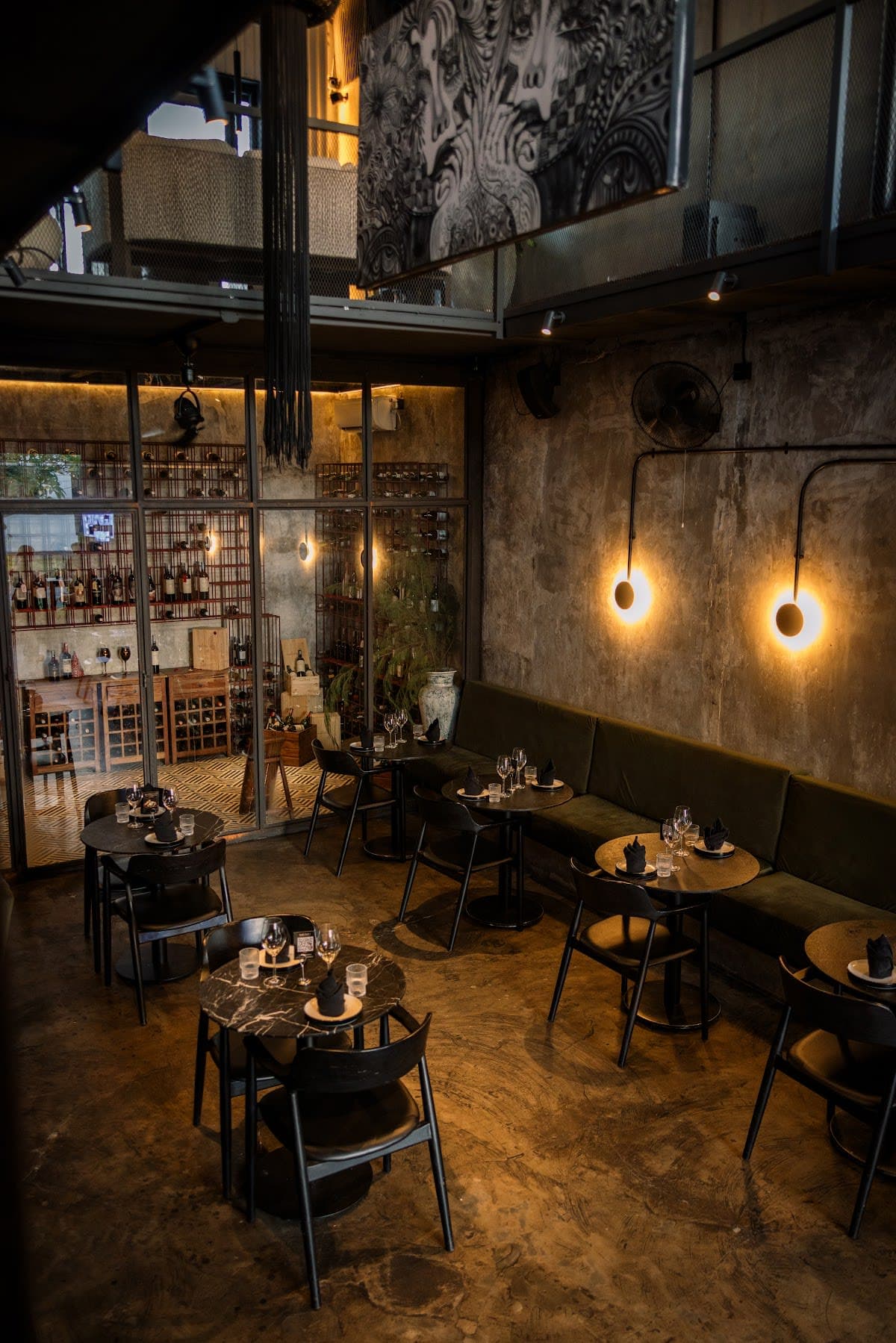 ESKQ Bar Steak House