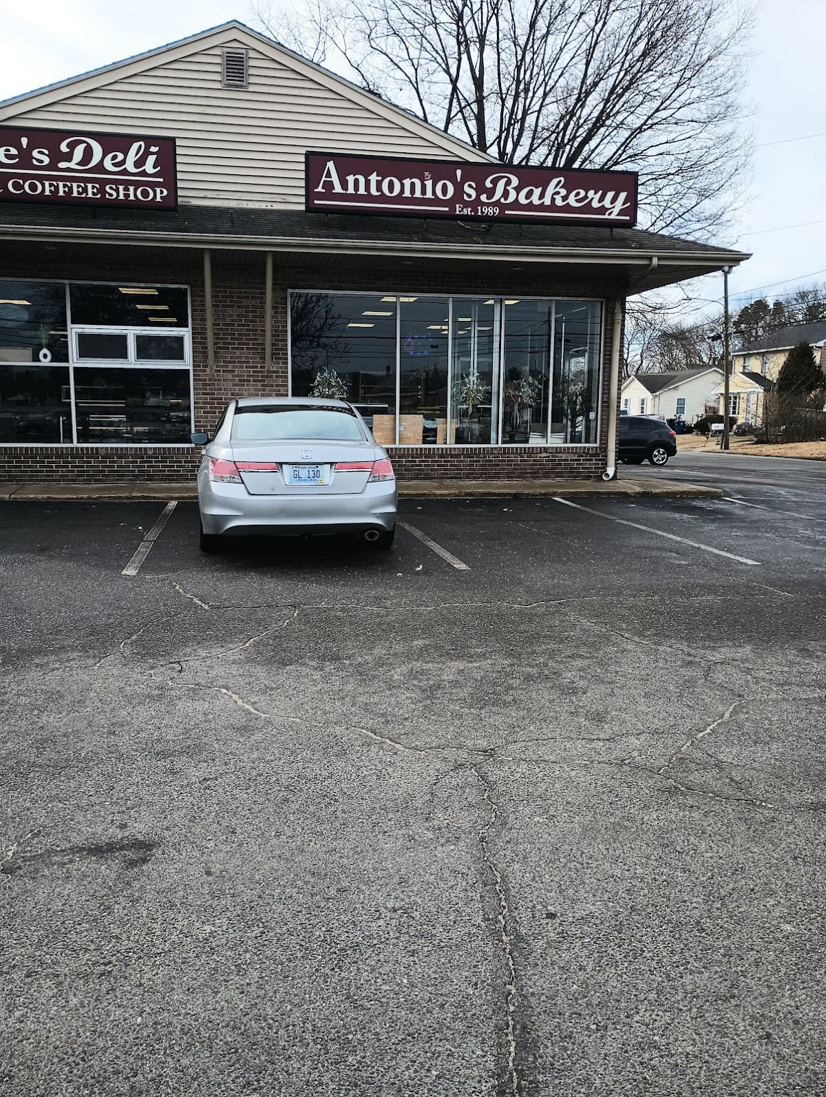 Antonio's Bakery & Charlie's Deli