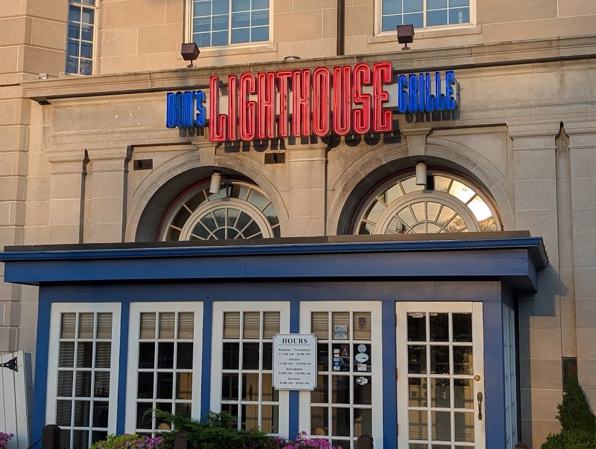 Don's Lighthouse Grille
