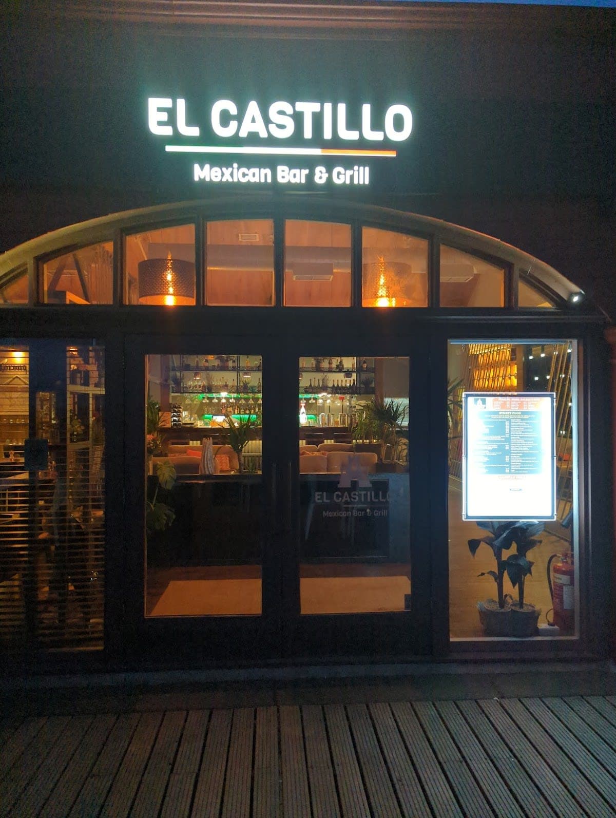 El Castillo Mexican Bar & Grill
