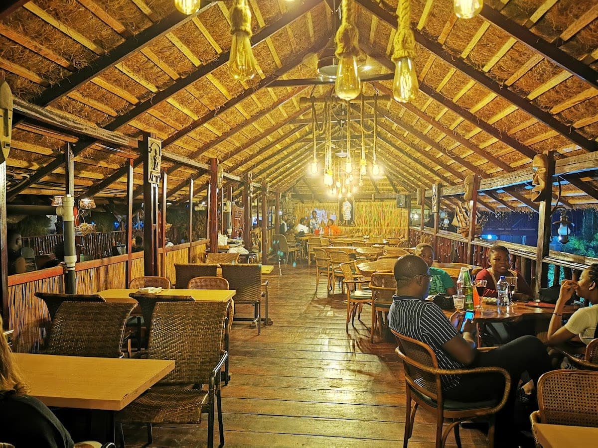 Ike’s Cafe and Grill