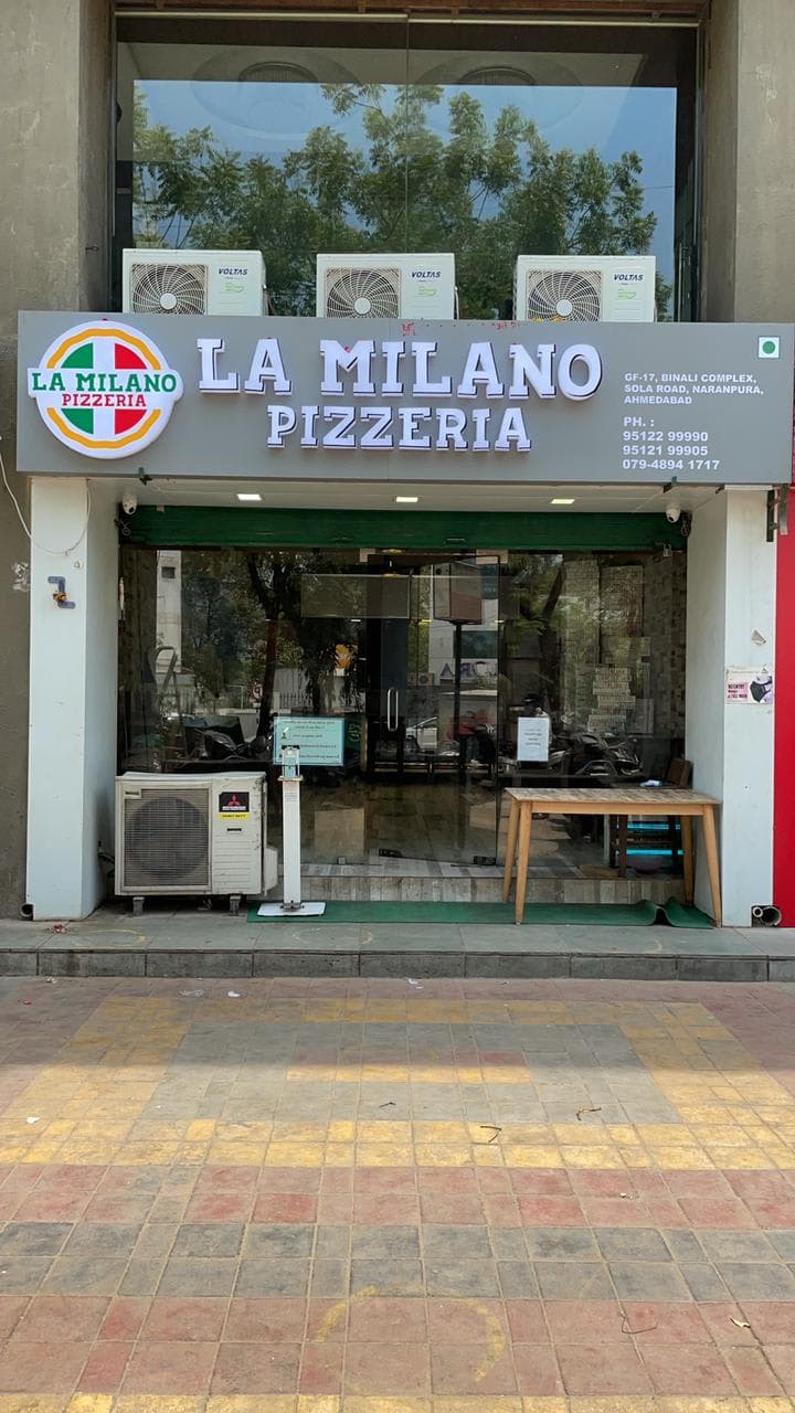 La Milano Pizzeria - Best Pizza in Navrangpura, Ahmedabad