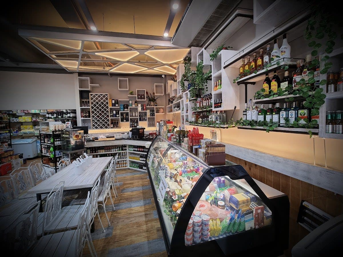 Lorenzo's Steak en Deli (Don Atilano)