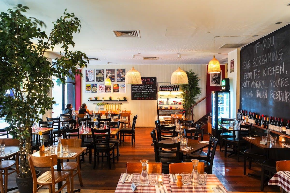 Maccaroni Trattoria Italiana
