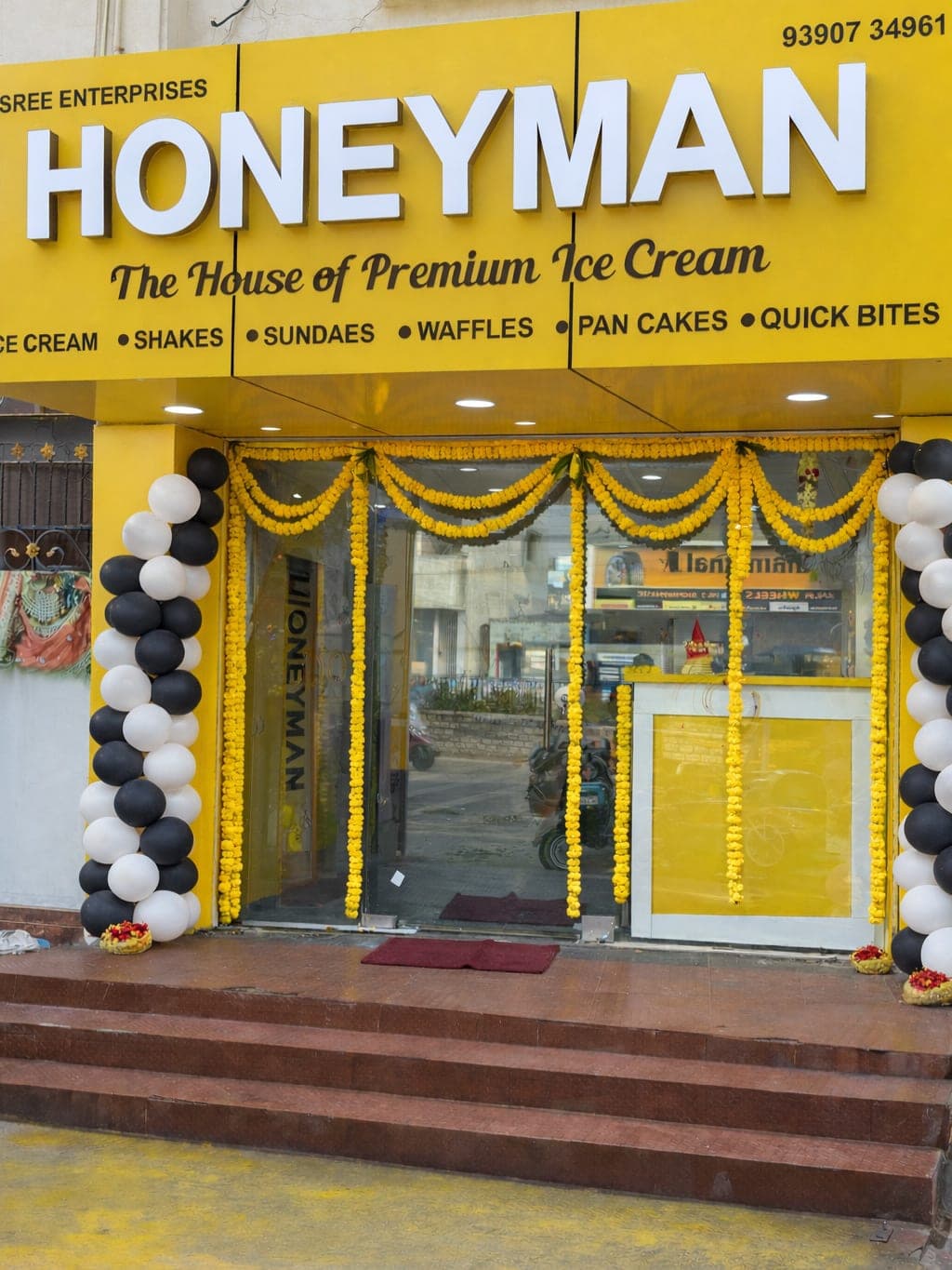 Honeyman Cafe